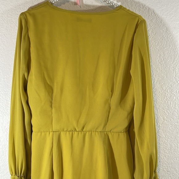 Tia Twist Front Ruched Sleeve Shift Dress Size 6 - Picture 6 of 11